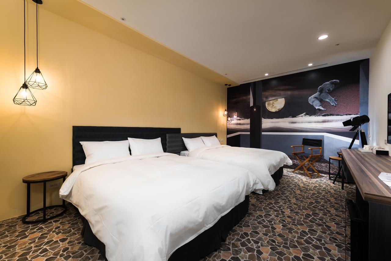 Hotel Half Тайчжун Экстерьер фото