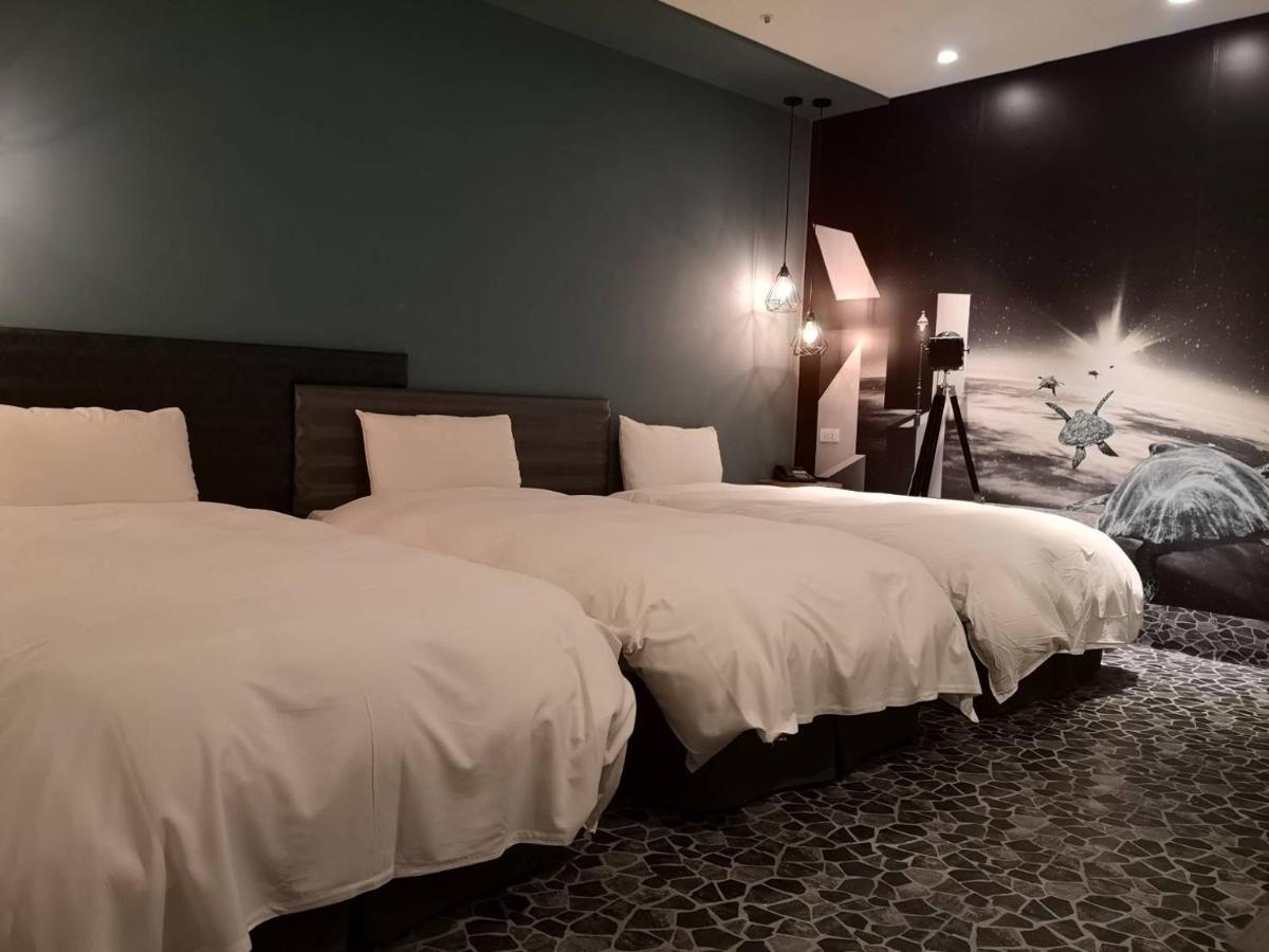 Hotel Half Тайчжун Экстерьер фото